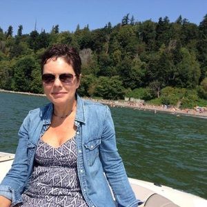 Meet your Posher, Vicki